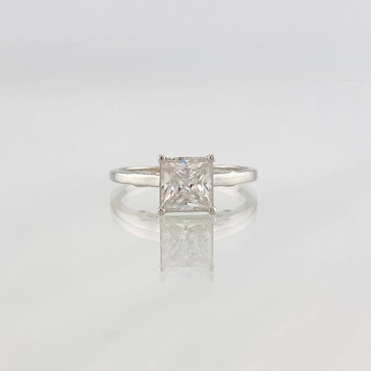 Anillo Solitario Cuadrado Moisanita 75 pts 2.5g / T6 3/4 Oro Blanco 18K