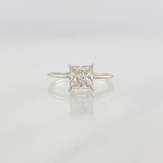 Anillo Solitario Cuadrado Moisanita 75 pts 1.45g / T6 1/4 Oro Blanco 18K