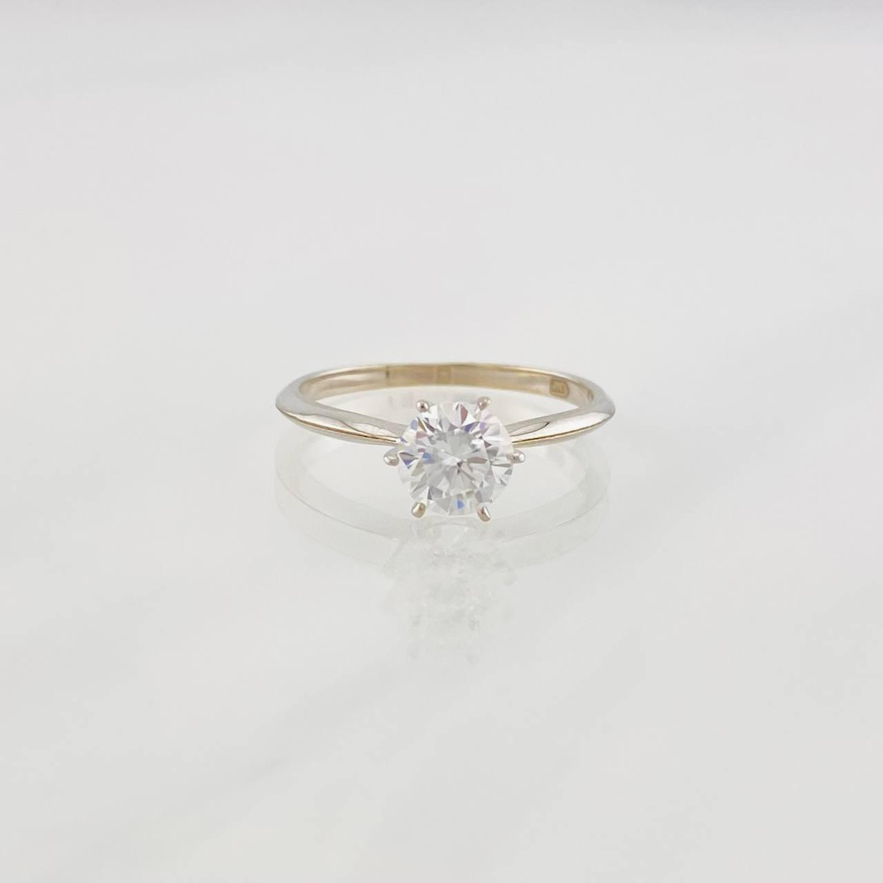 Solitaire Ring Moissanite 75 pts 1.8g / T6 3/4 White Gold 18K