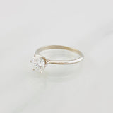 Solitaire Ring Moissanite 75 pts 1.8g / T6 3/4 White Gold 18K