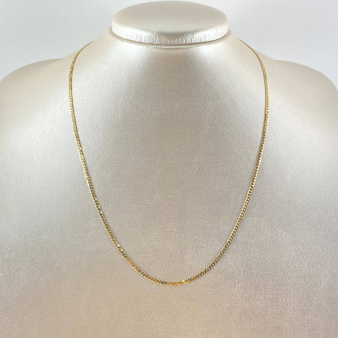 Cadena Cubana 3.2gr / 17 3/4 in / 2mm Oro Amarillo +1 18K