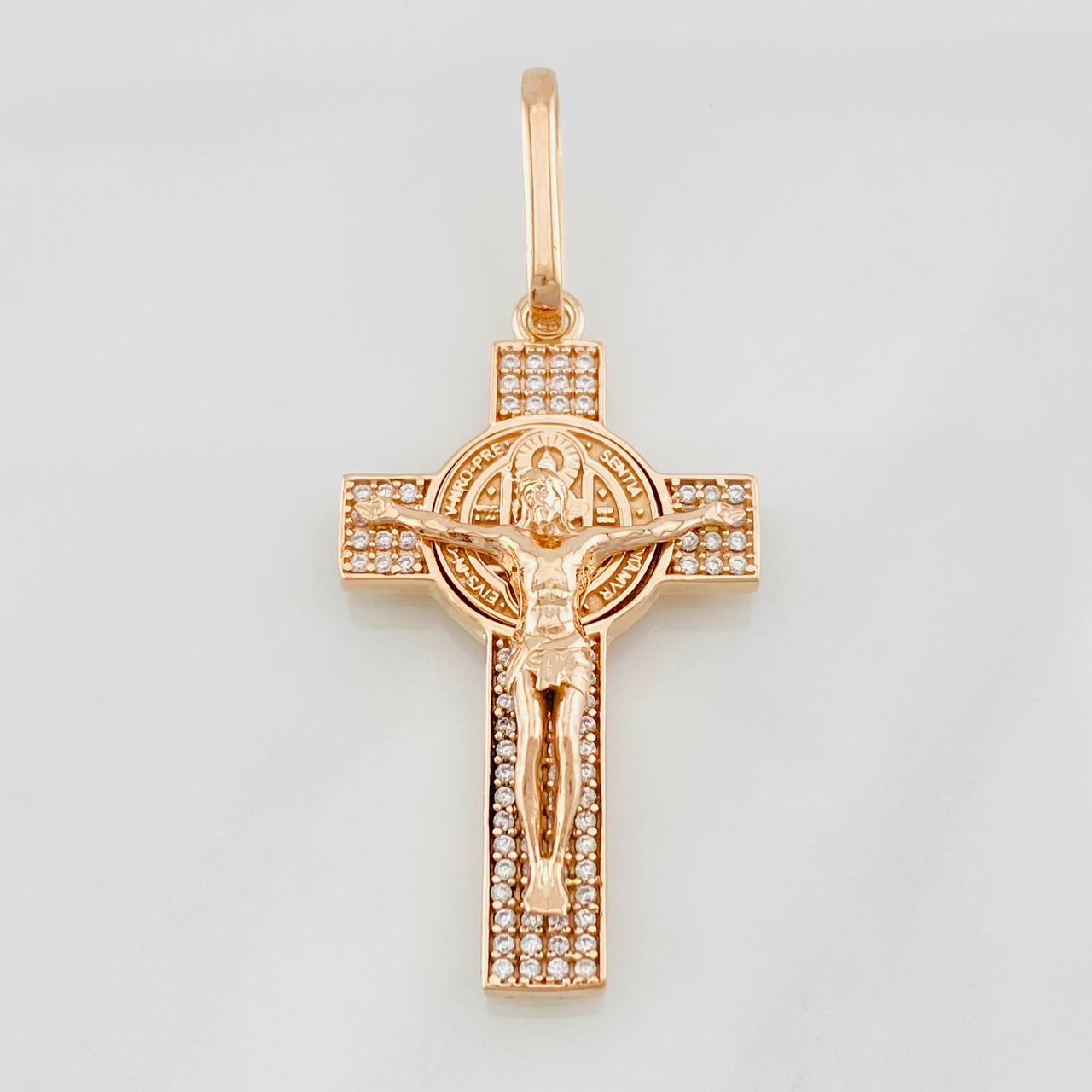 Dije Cruz Cristo San Benito 7.2g / 2 in Oro Rosa 18K
