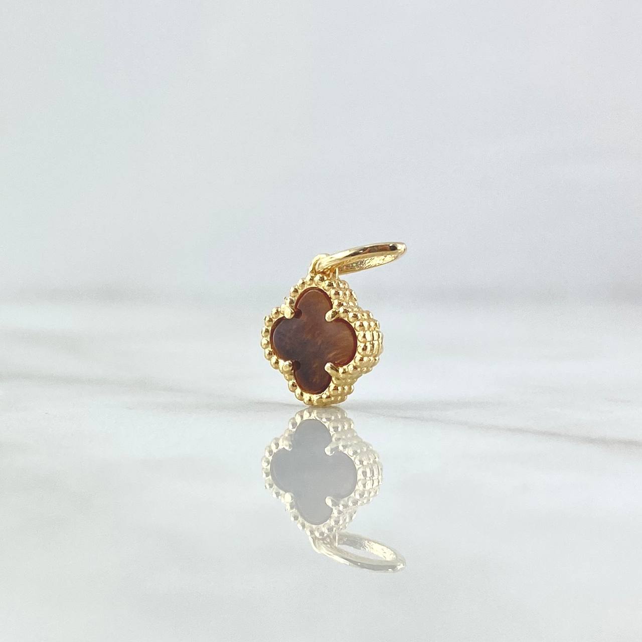 Dije Trebol VCyA 1.25gr / 1.7cm / Ojo De Tigre Punteado Oro Amarillo 18K ©