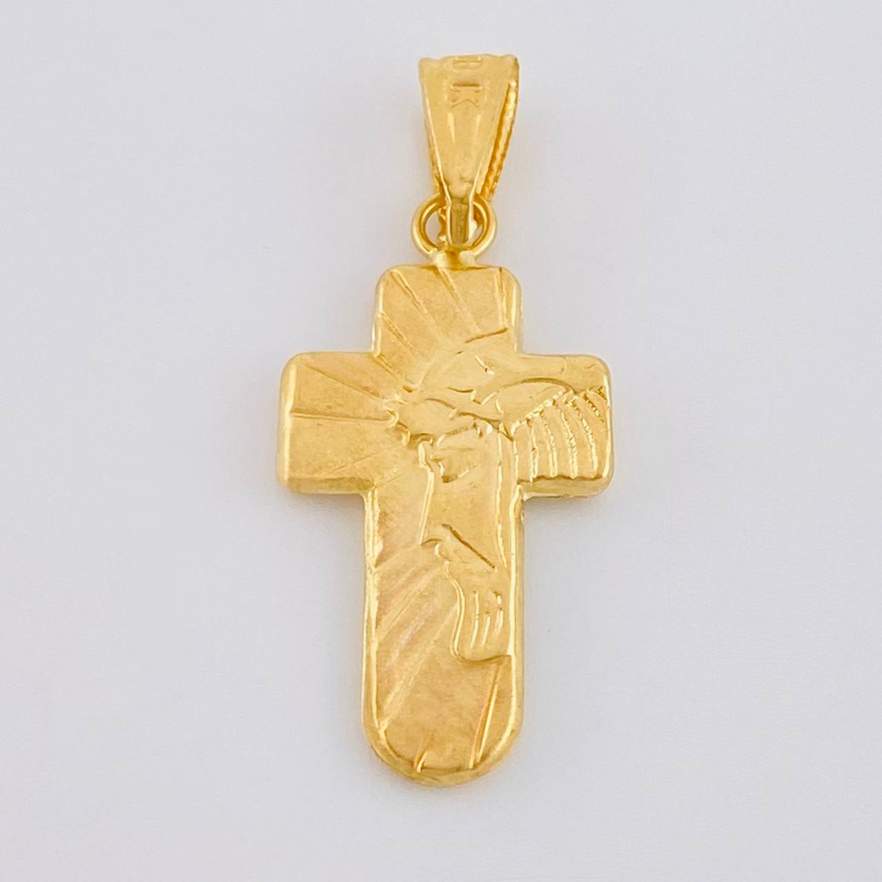 Pendant Cross Face Christ 0.95 g / 1 1/4 in Yellow Gold 18K
