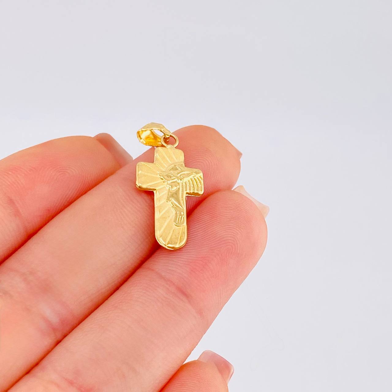 Dije Cruz Rostro Cristo 0.85 g / 1 in Oro Amarillo 18K