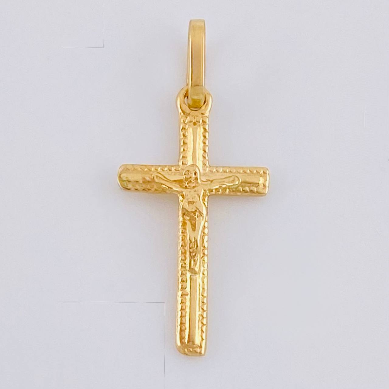 Dije Cruz Cristo 0.9 g / 1 in Oro Amarillo 18K