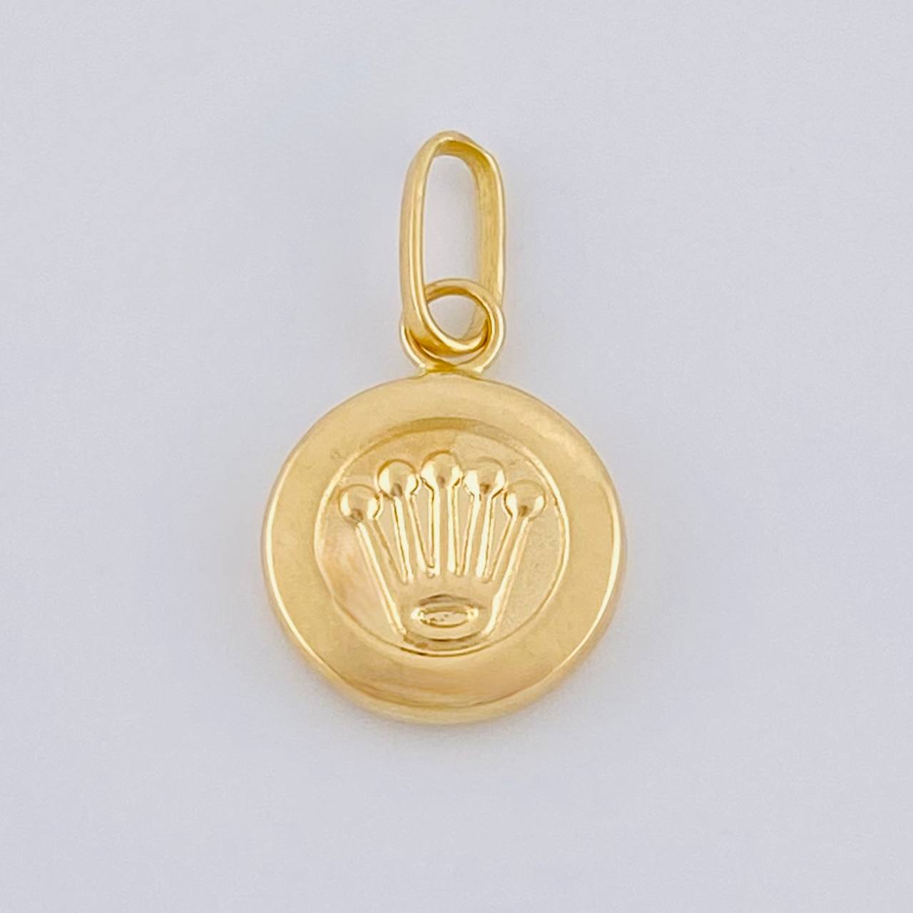 Dije Corona 0.8 g / 3/4 in Oro Amarillo 18K
