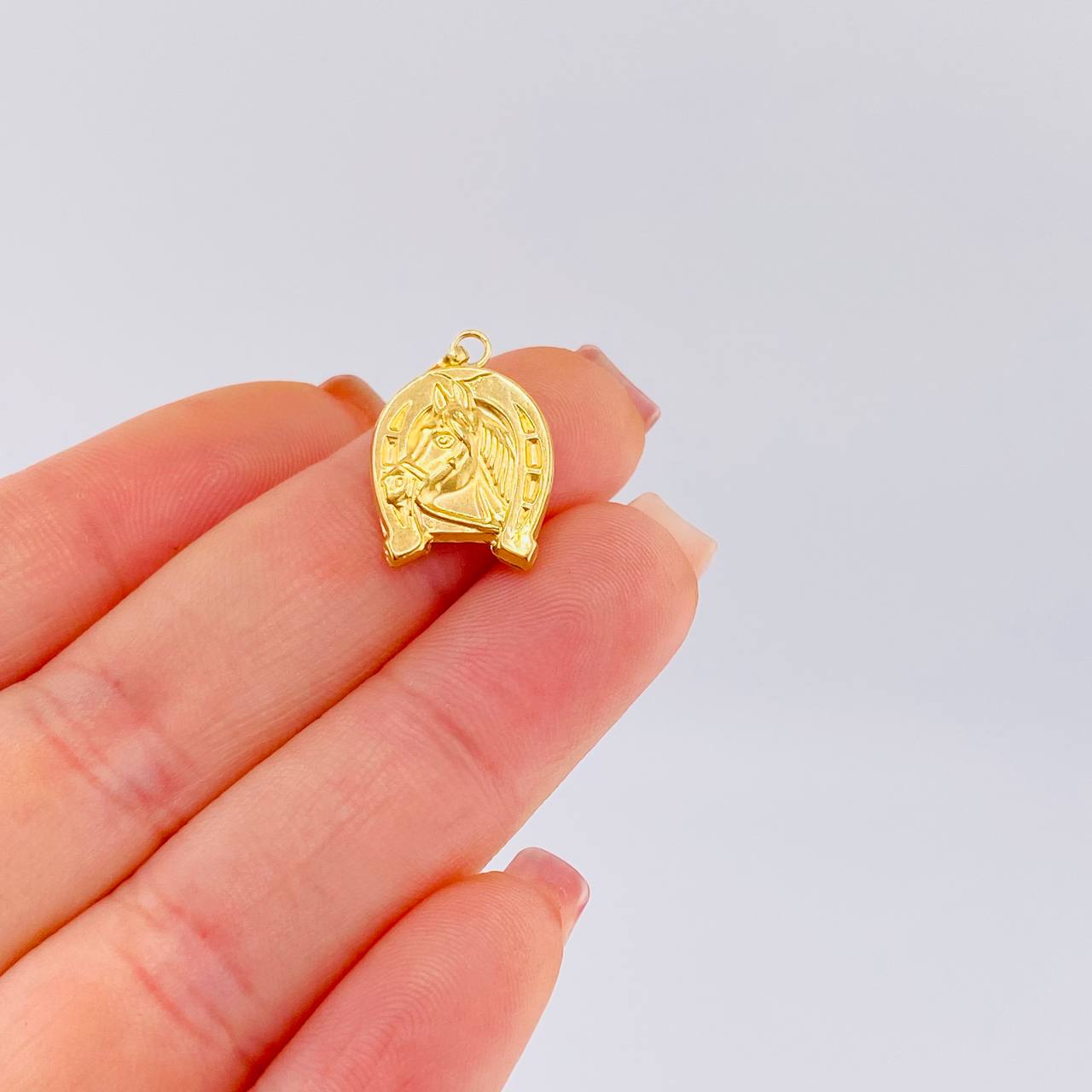 Pendant Horse Shoe 1 g / 1 in Yellow Gold 18K