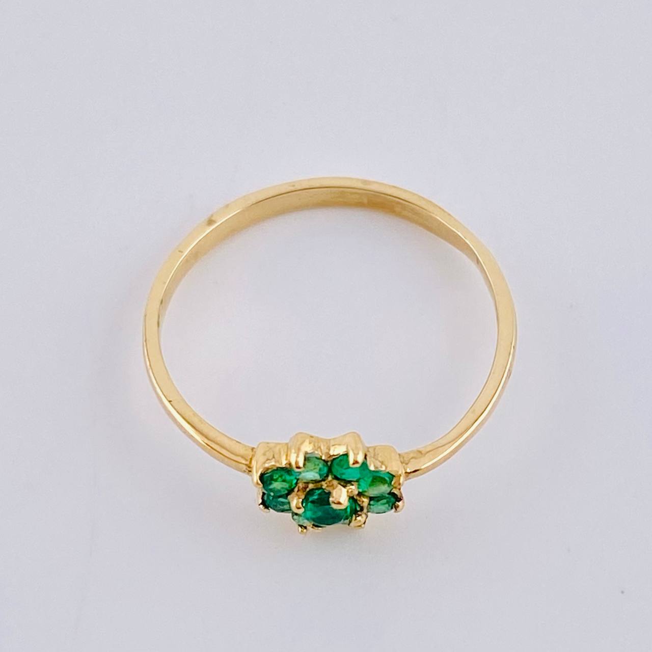 Anillo Flor Esmeraldas 35Pts 1.4 g / T6 1/4 Oro Amarillo 18K