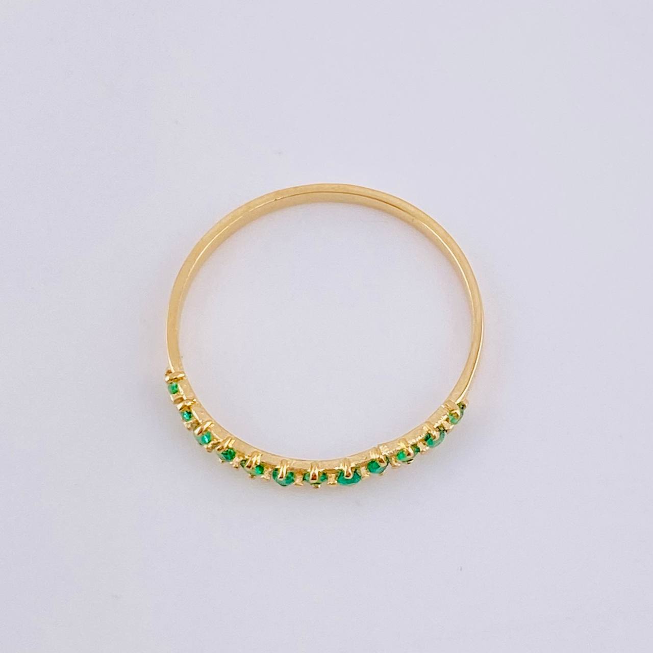 Channel Ring with Emeralds 30Pts 0.85 g / T6 3/4 Yellow Gold 18K