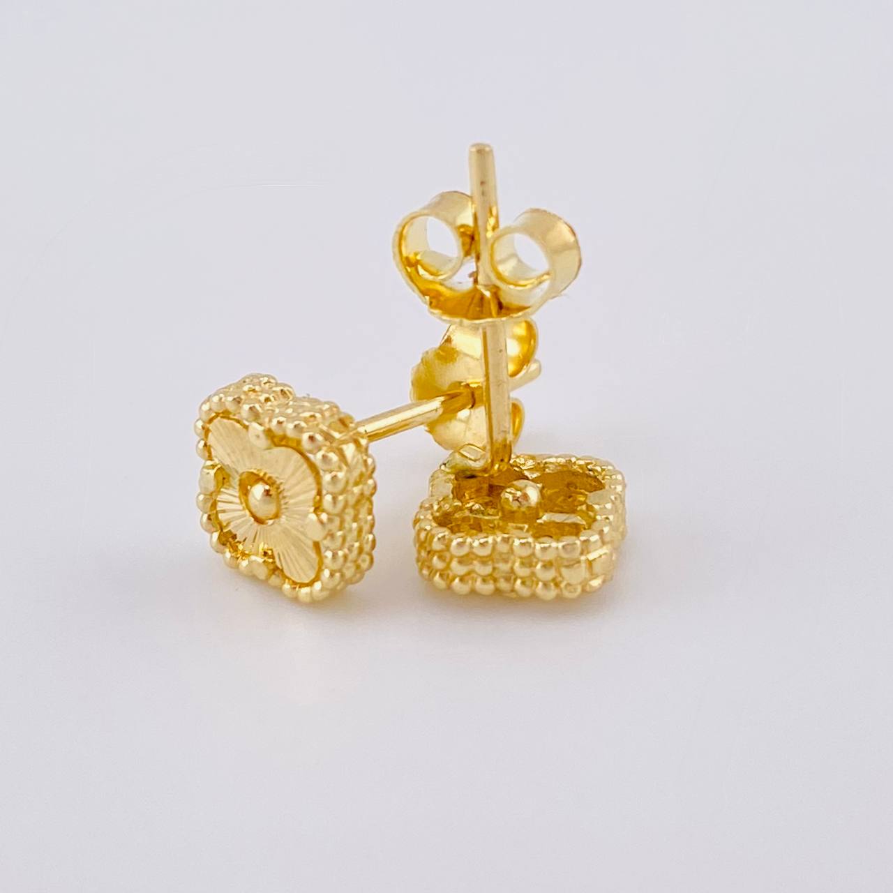 Topos Trebol 1.8 g / in / 7.8 mm Oro Amarillo 18K
