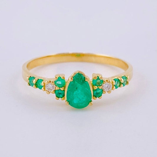 Duchess Drop Ring 60Pts 1.5 g / T6 1/4 Yellow Gold 18K