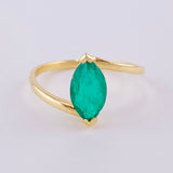 Oval Marquise Emerald Ring 70Pts 1.95 g / T6 1/2 Yellow Gold 18K
