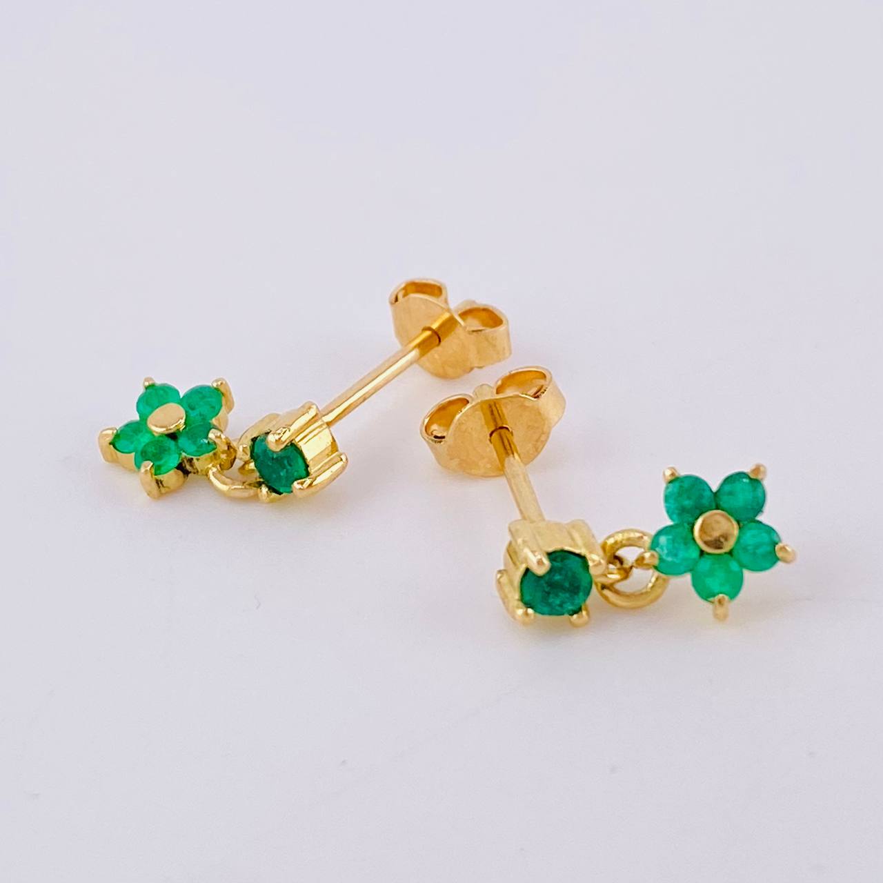 Topos Colgante Esmeralda 30Pts 1.75 g / 1/2 in Oro Amarillo 18K