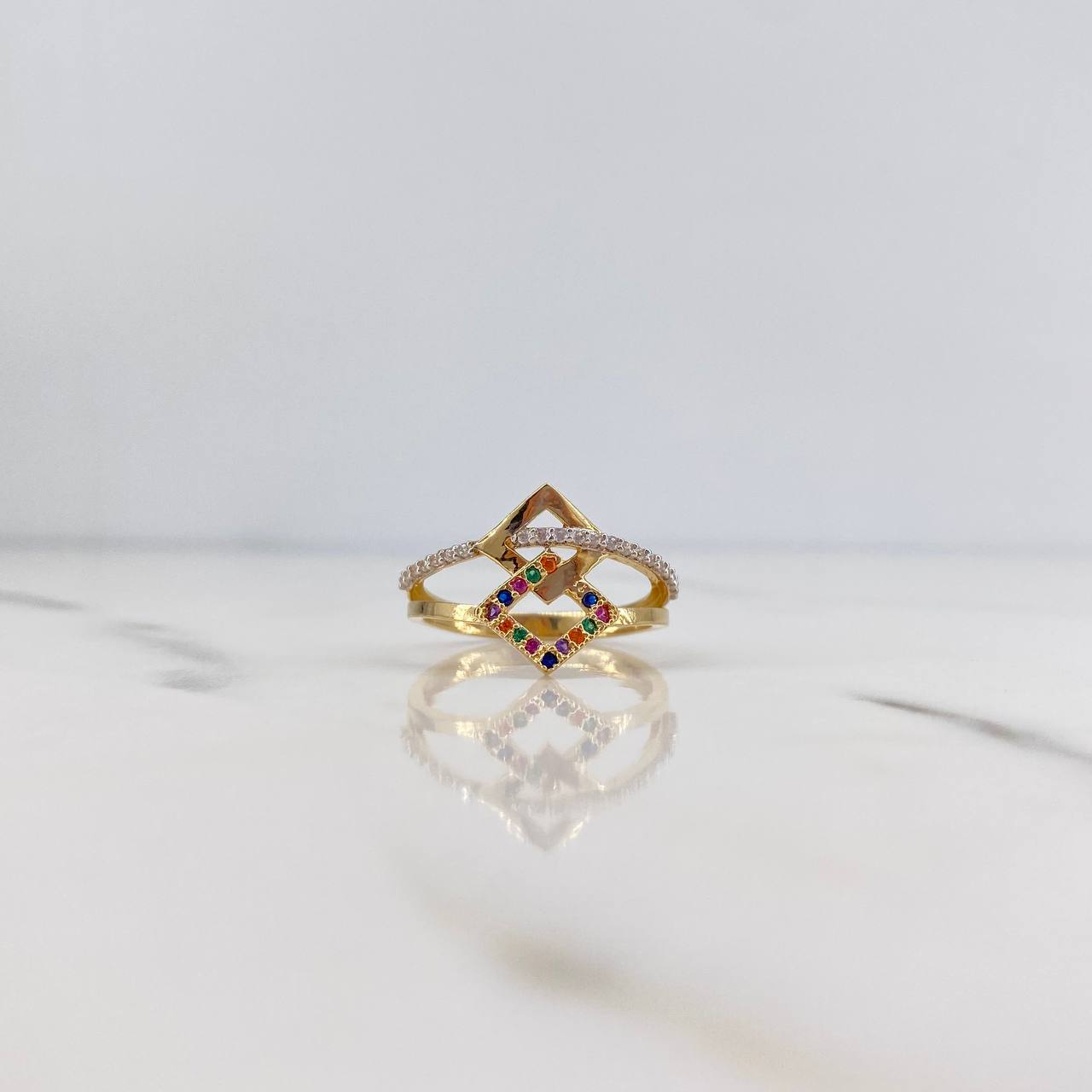 Rhombus Ring 2.7gr / T6 1/4 / Colored Zircons Two 18K Yellow and White Golds &
