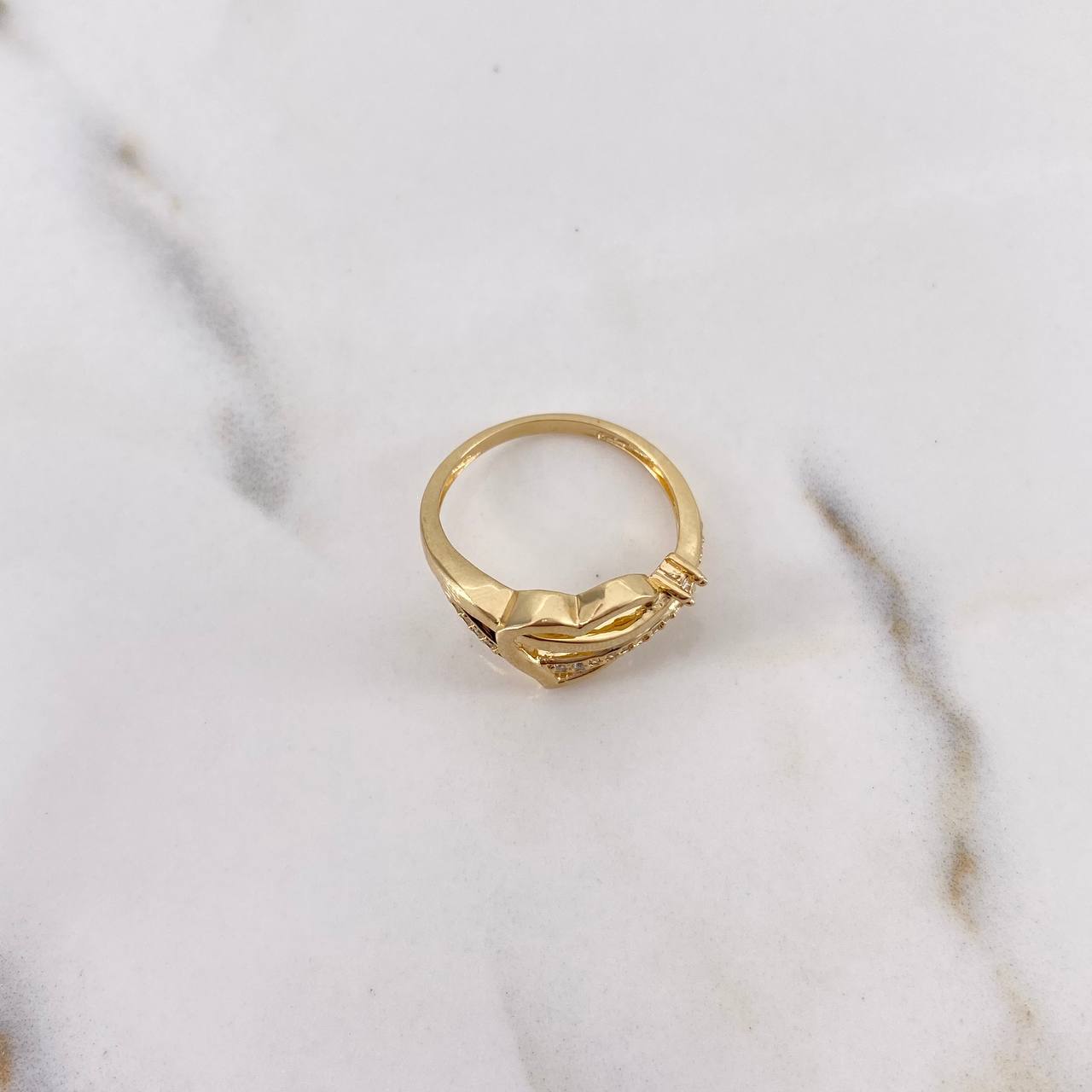 Rustic Heart Ring 3.55gr / Size 7 / White Zircons 18K Yellow Gold &