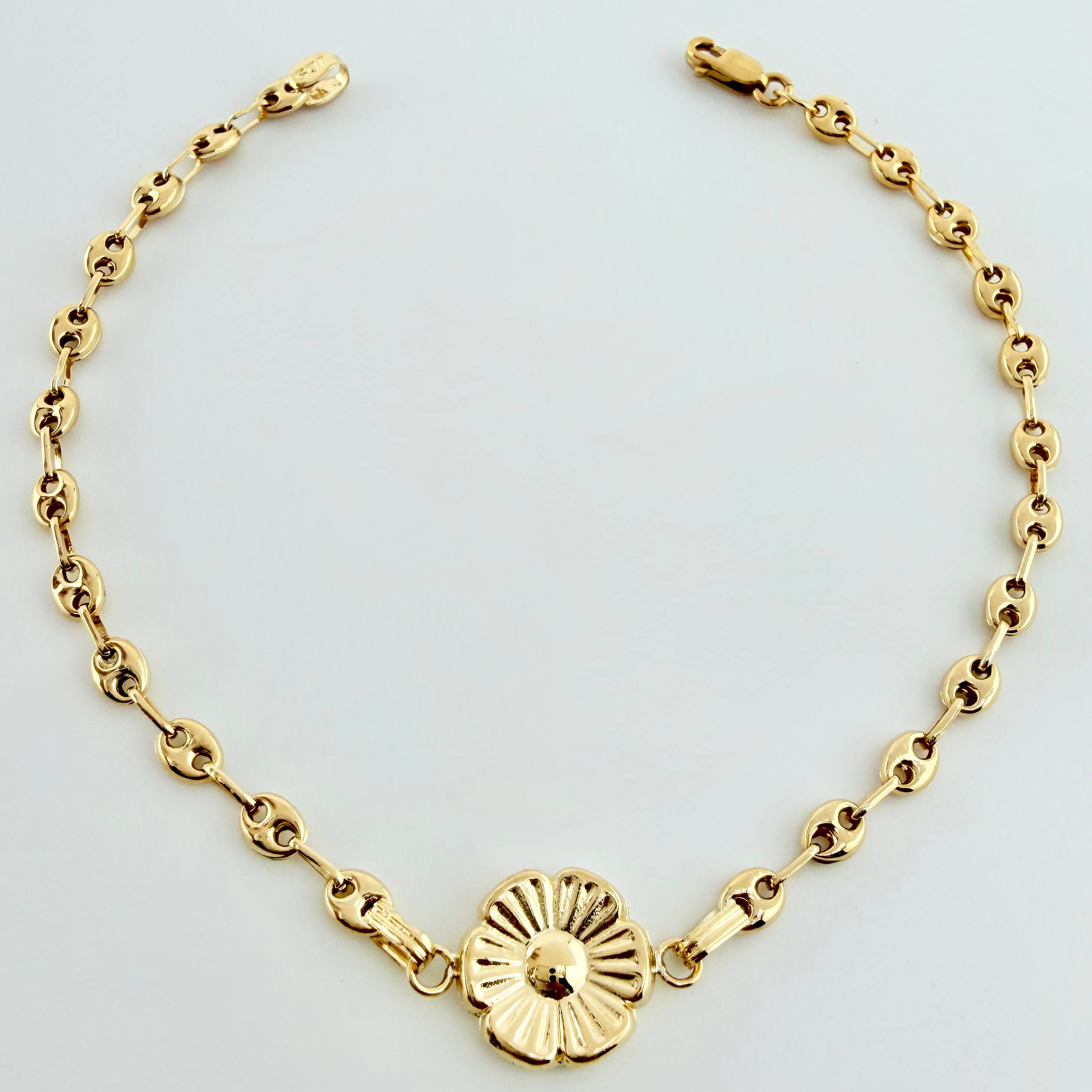 Pulso GC Herraje Flor 2.45gr / 7 in / 3.2mm Oro Amarillo 18K