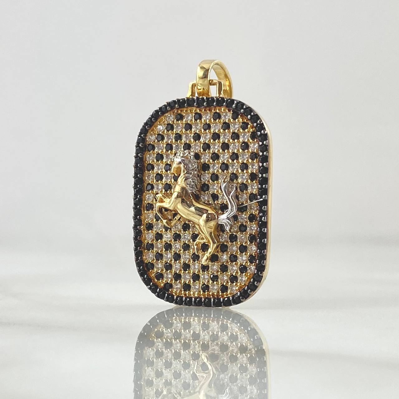 Pendant Horse Plate 5.1gr / 3.5cm / White Black Zircons 18K Yellow Gold *