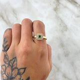 Anillo Halo Cuadrado 3.4gr / T7 1/2 / Circones Blancos Verde Oro Amarillo 18K