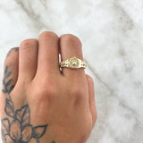 Ring Band Crown 4.05g / Size 7 1/2 Yellow Gold 18K