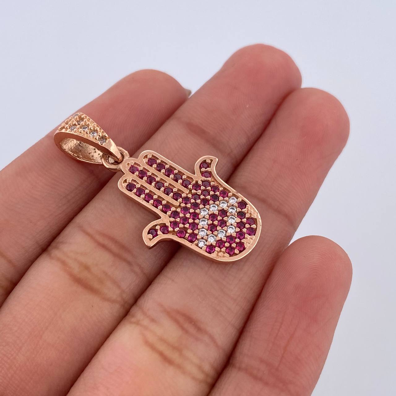 Pendant Hamsa Hand 3.7gr / 3.3cm / Pink and White Zircons 18K Rose Gold $