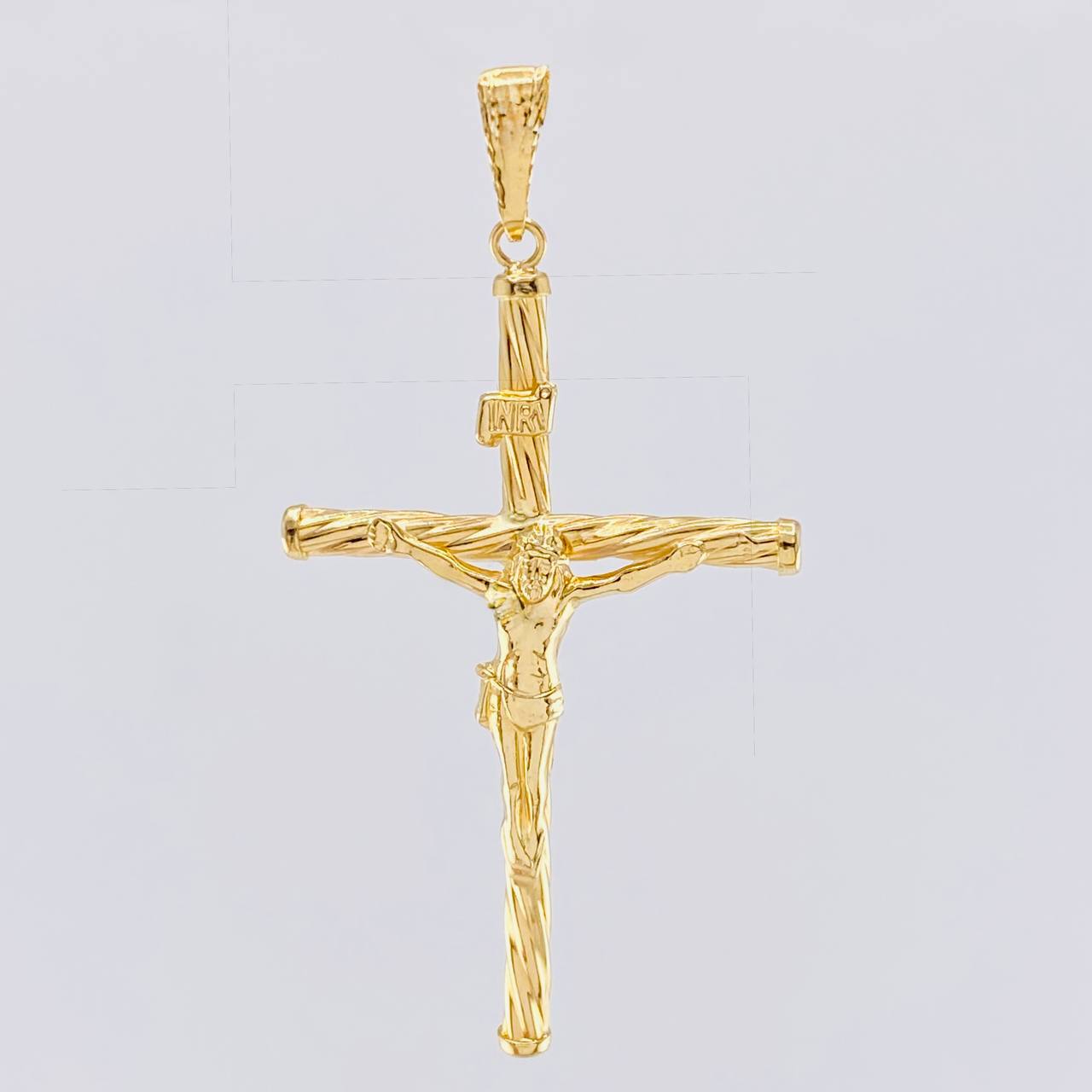 Dije Cruz 1.85g / 2 1/4 in Oro Amarillo 18K