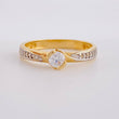 Anillo solitario entrelazado 2.85g / T7 3/4 Dos Oros Amarillo Blanco 18K