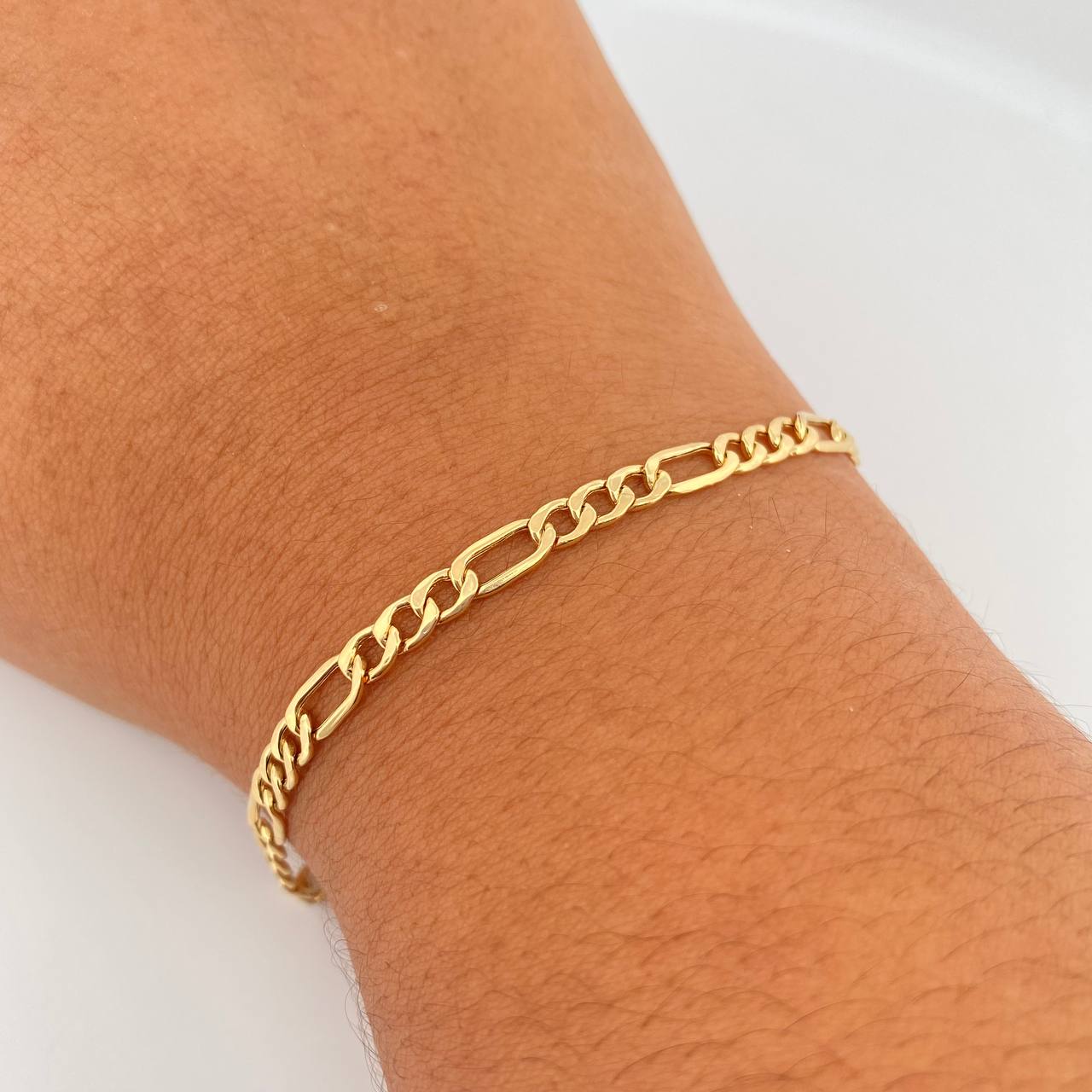 Figaro Bracelet 2.9gr / 20cm / 4.4mm Yellow Gold +1 18K $