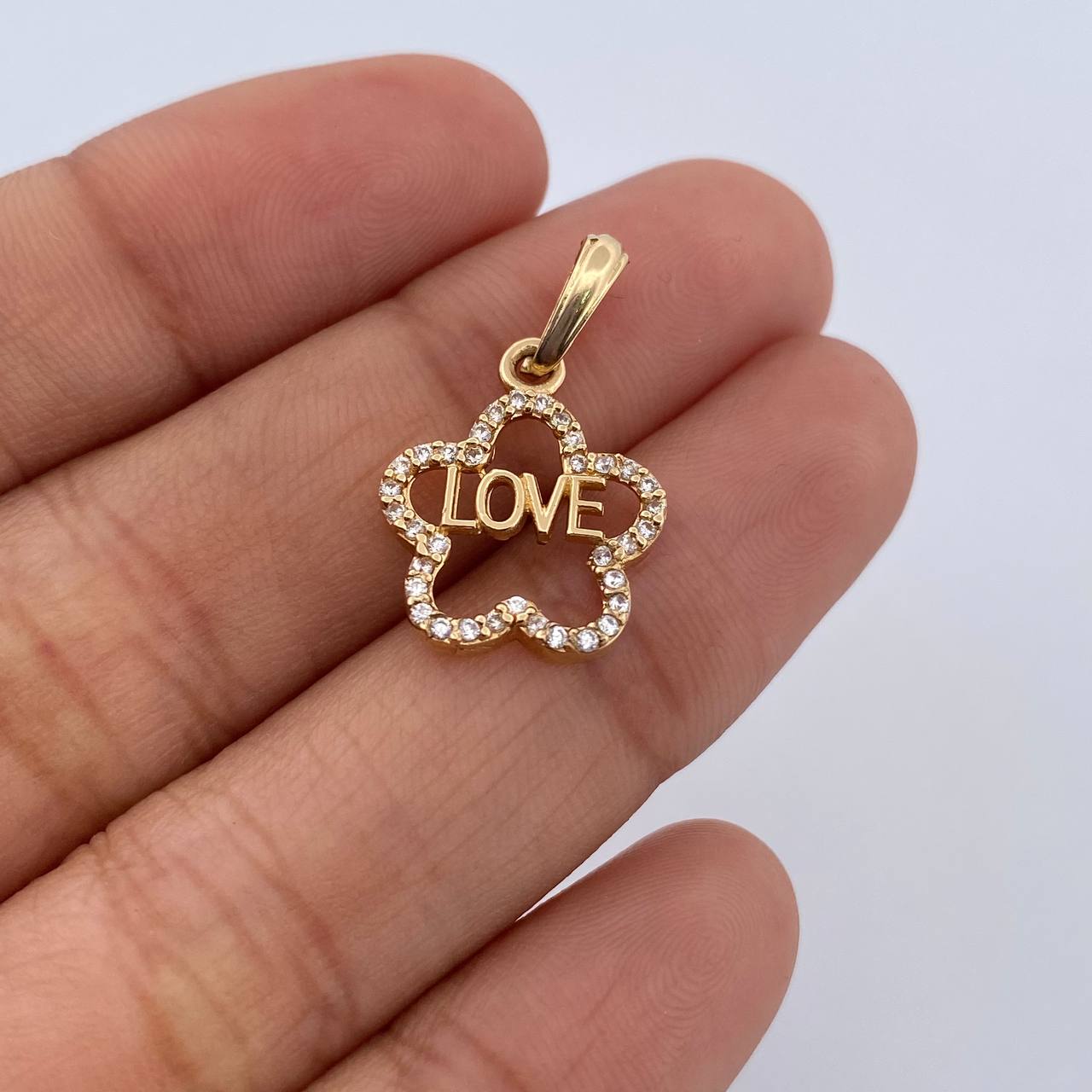 Pendant Flower Silhouette Love 1.3gr / 2.3cm / White Zircons 18K Yellow Gold &