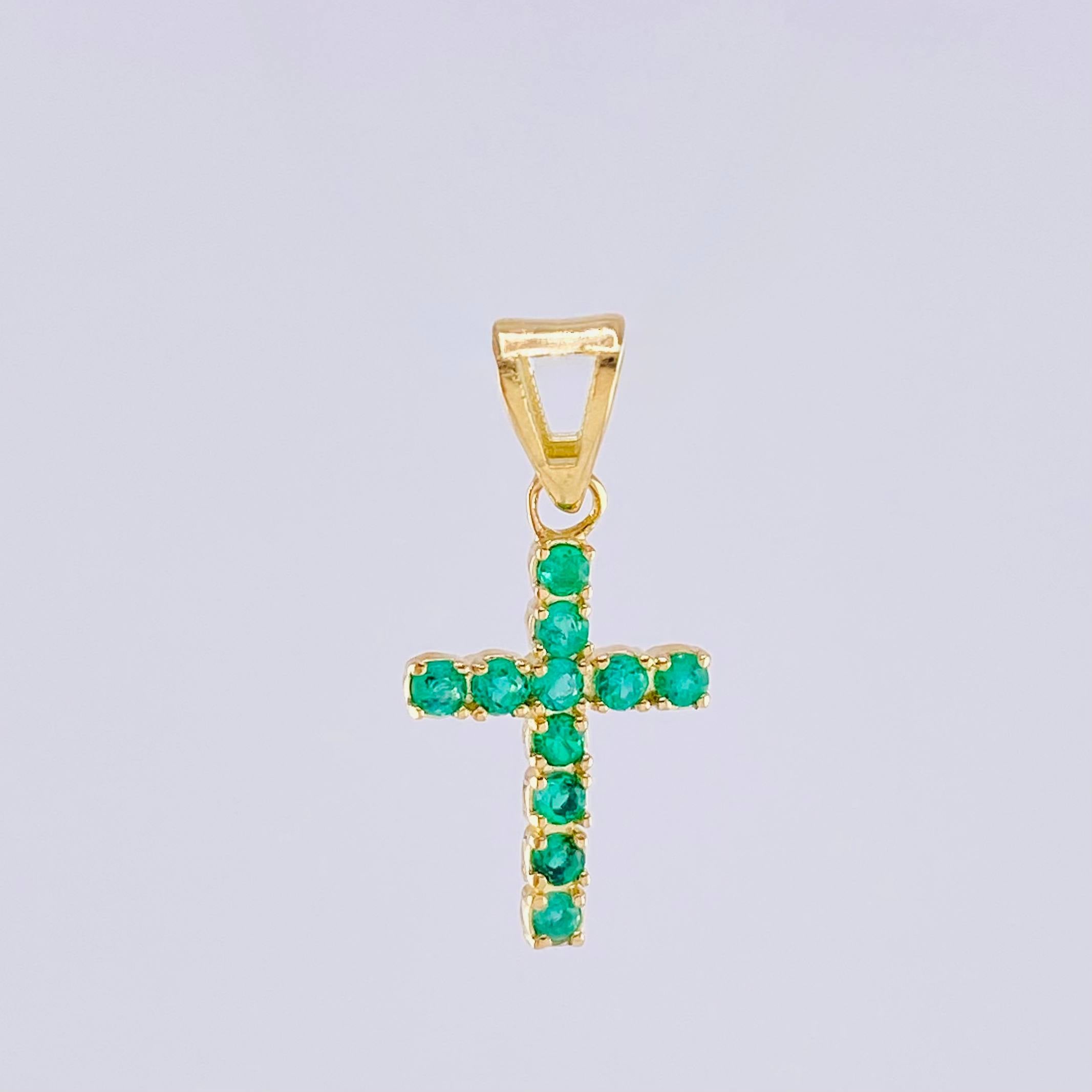 Dije Cruz Esmeraldas 0,5Pts 0.75 g / 3/4 in Oro Amarillo 18K