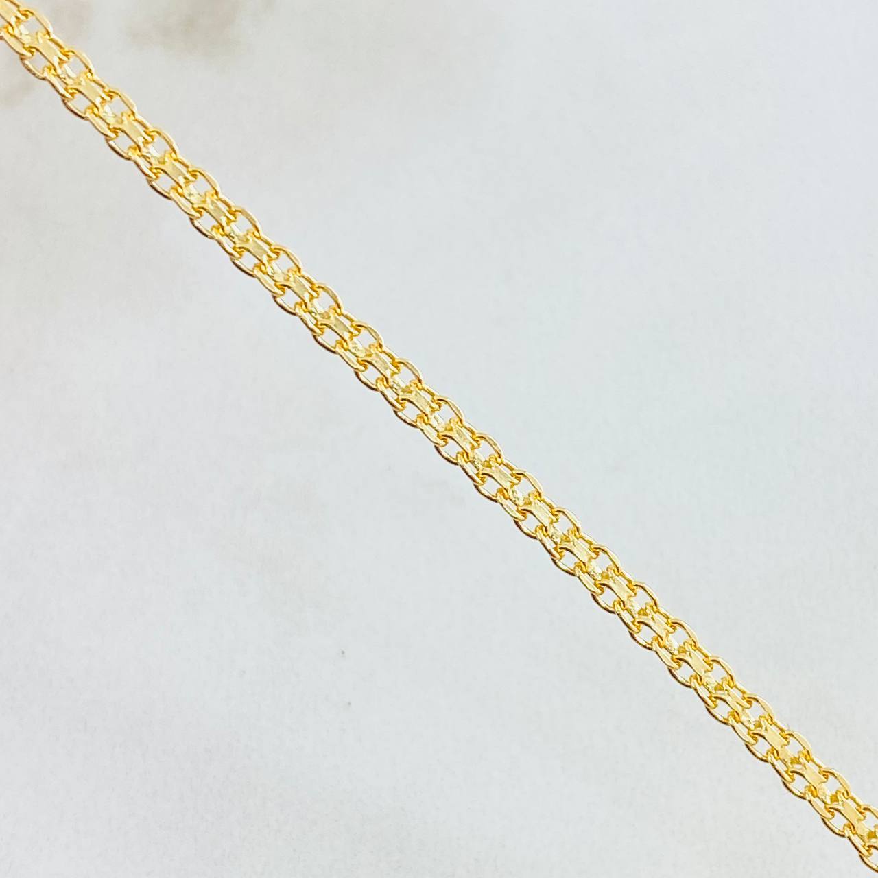 Bismark Chain 7.2gr / 23 1/2 in / 18K Gold +1 ©