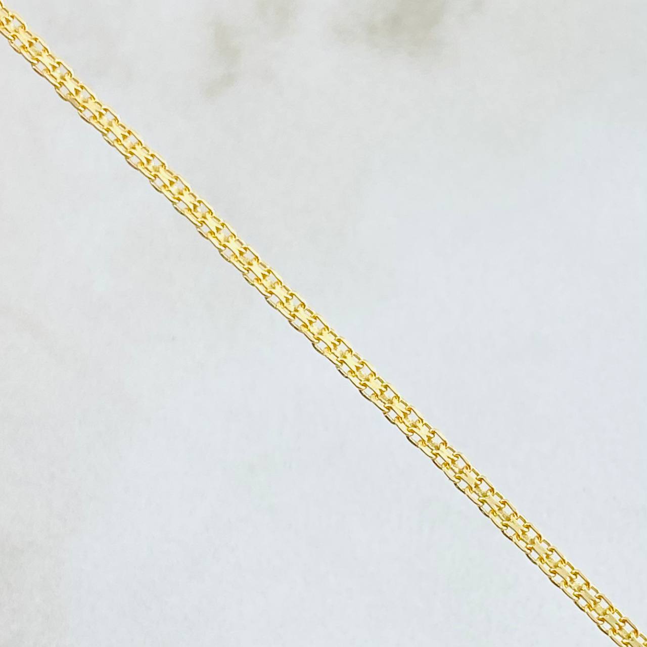 Bismark Chain 2.35gr / 23 1/2 in / 1.2mm 18K Yellow Gold +1 *
