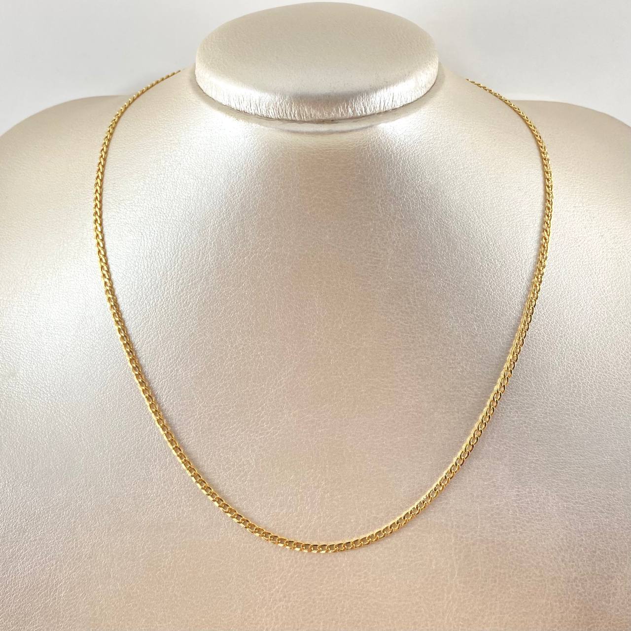 Cuban Links 3.2gr / 17 3/4 in / 2.4mm Yellow Gold +1 18K *