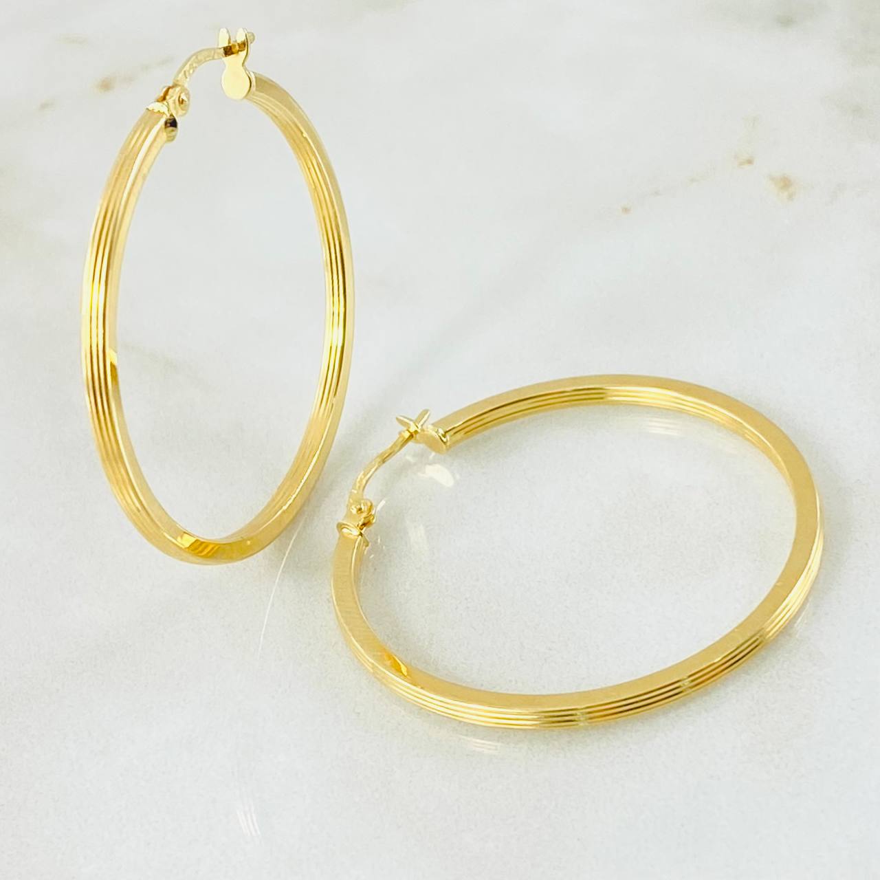 Candongas Andy 2.4gr / 1 1/2 in / Oro Amarillo 18K