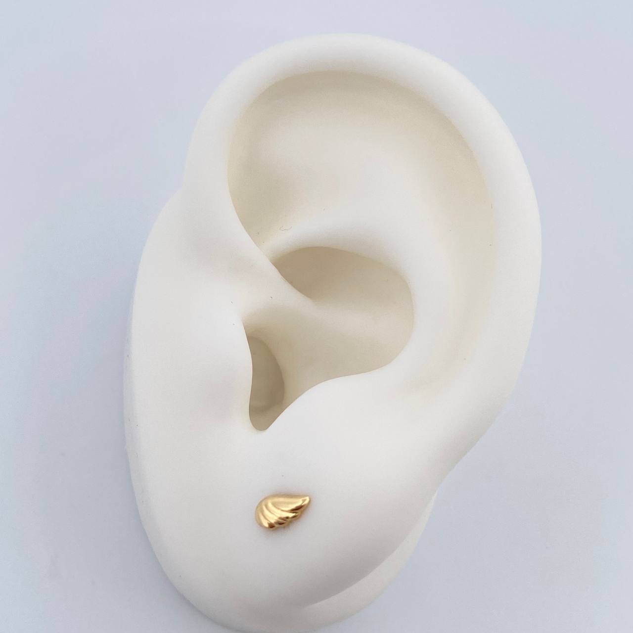 Stud Earrings Wings 0.45gr / 18K Yellow Gold $