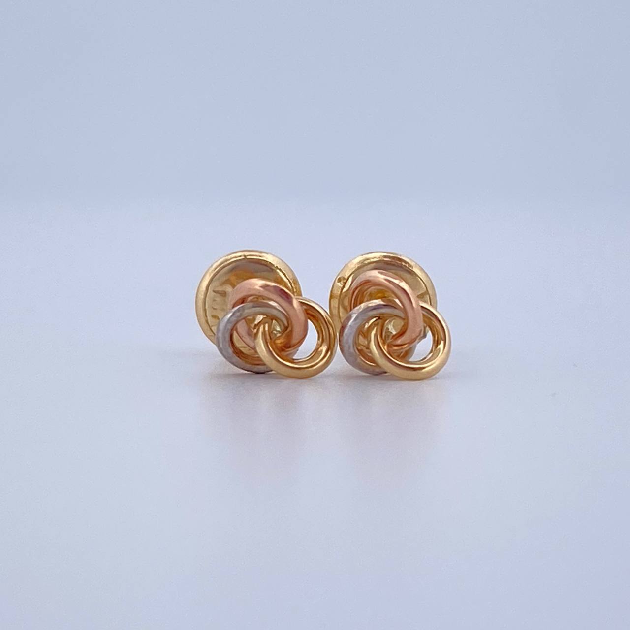 Topos Helice 0.55gr / 5mm Tres Oros 18K $
