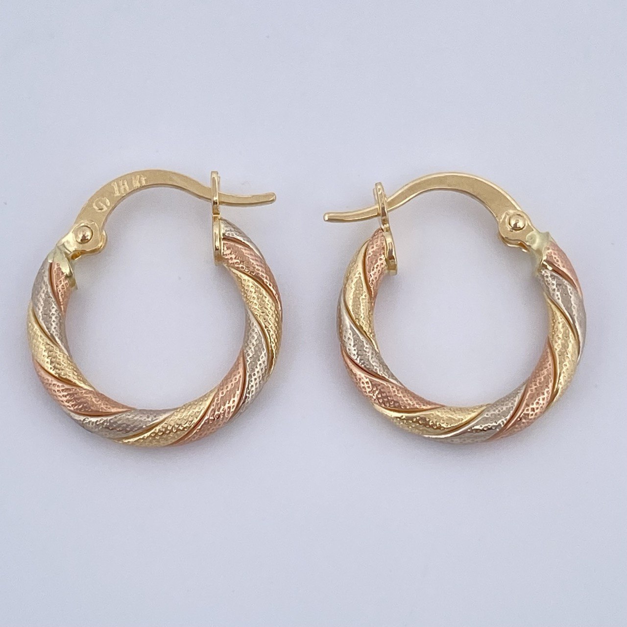Hoop Earrings Lula 1.35gr / 1.8cm / 18K Gold $