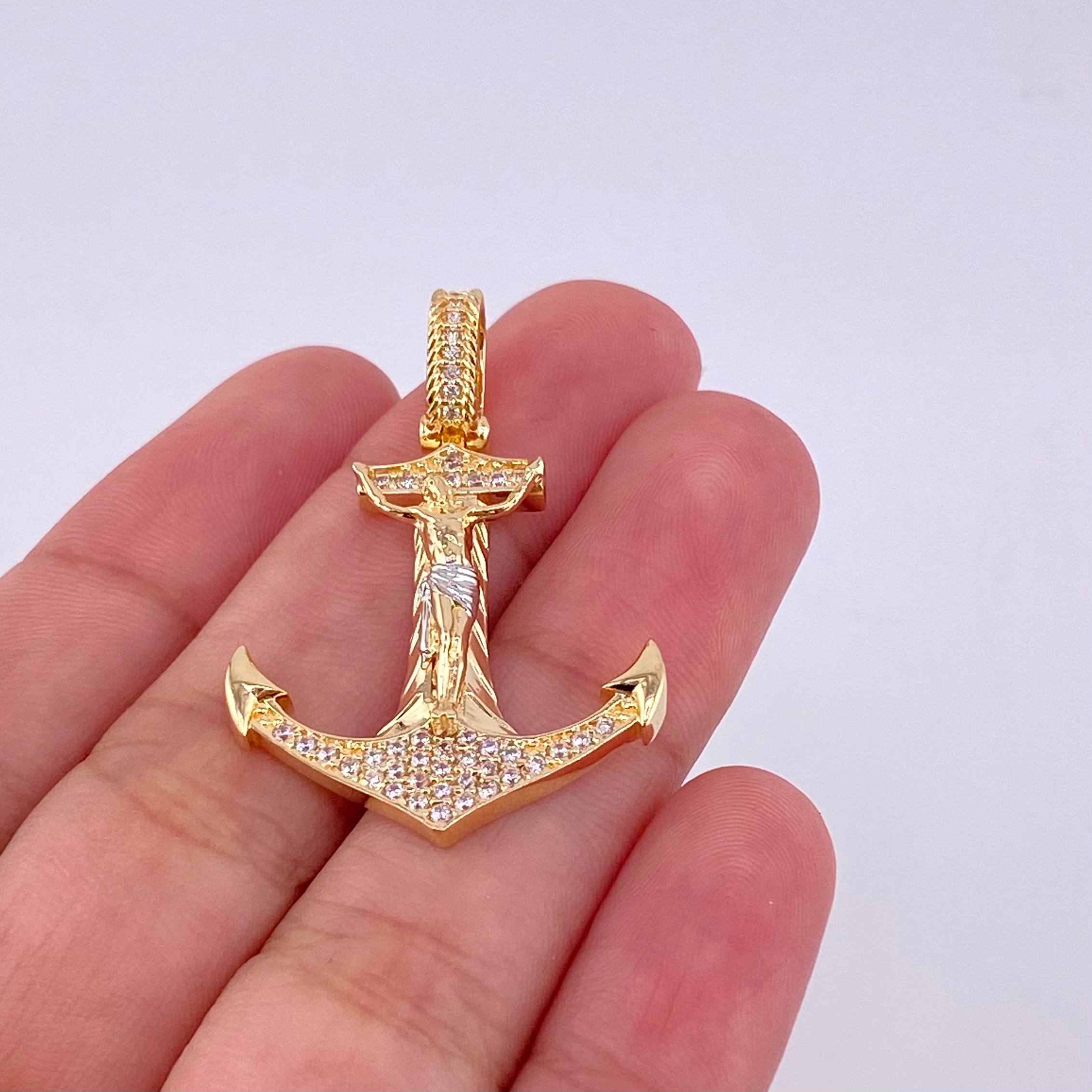 Dije Ancla cristo 5.15g / 1 1/2 in Dos Oros Amarillo Blanco 18K