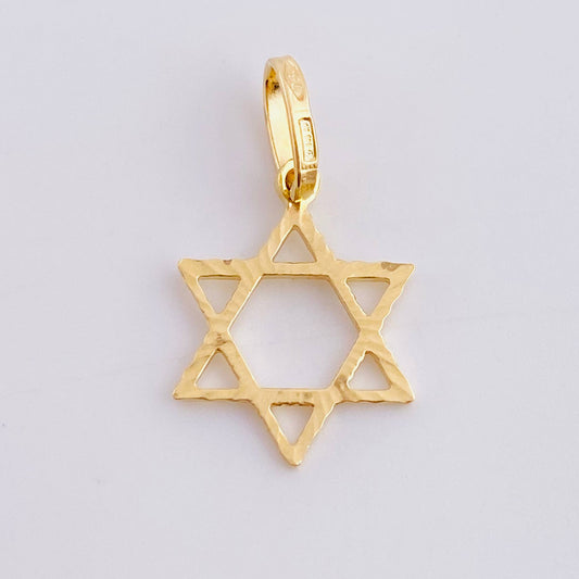 Star of David Diamond-Cut Pendant 0.6g / 3/4 in 18K Yellow Gold