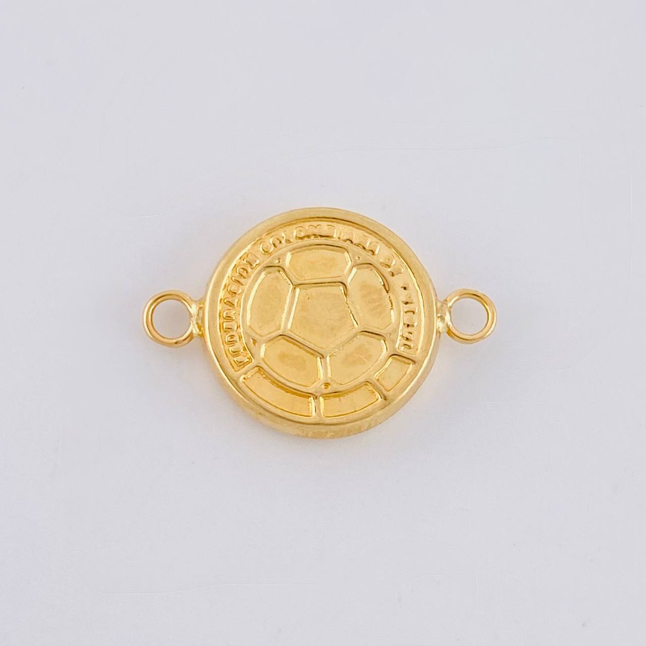 Charm Shield Selection 0.8g / 3/4 in 18K Yellow Gold