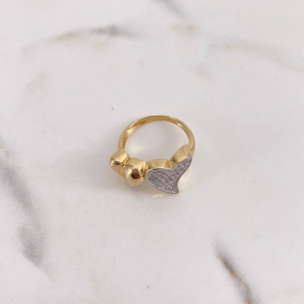 Hearts Ring 4.5gr / Size 5 3/4 / White Zircons Two-tone Yellow and White Gold 18K $