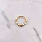 Ring Line and Curves 2.6gr / T6 1/2 / White Zircons 18K Yellow Gold $
