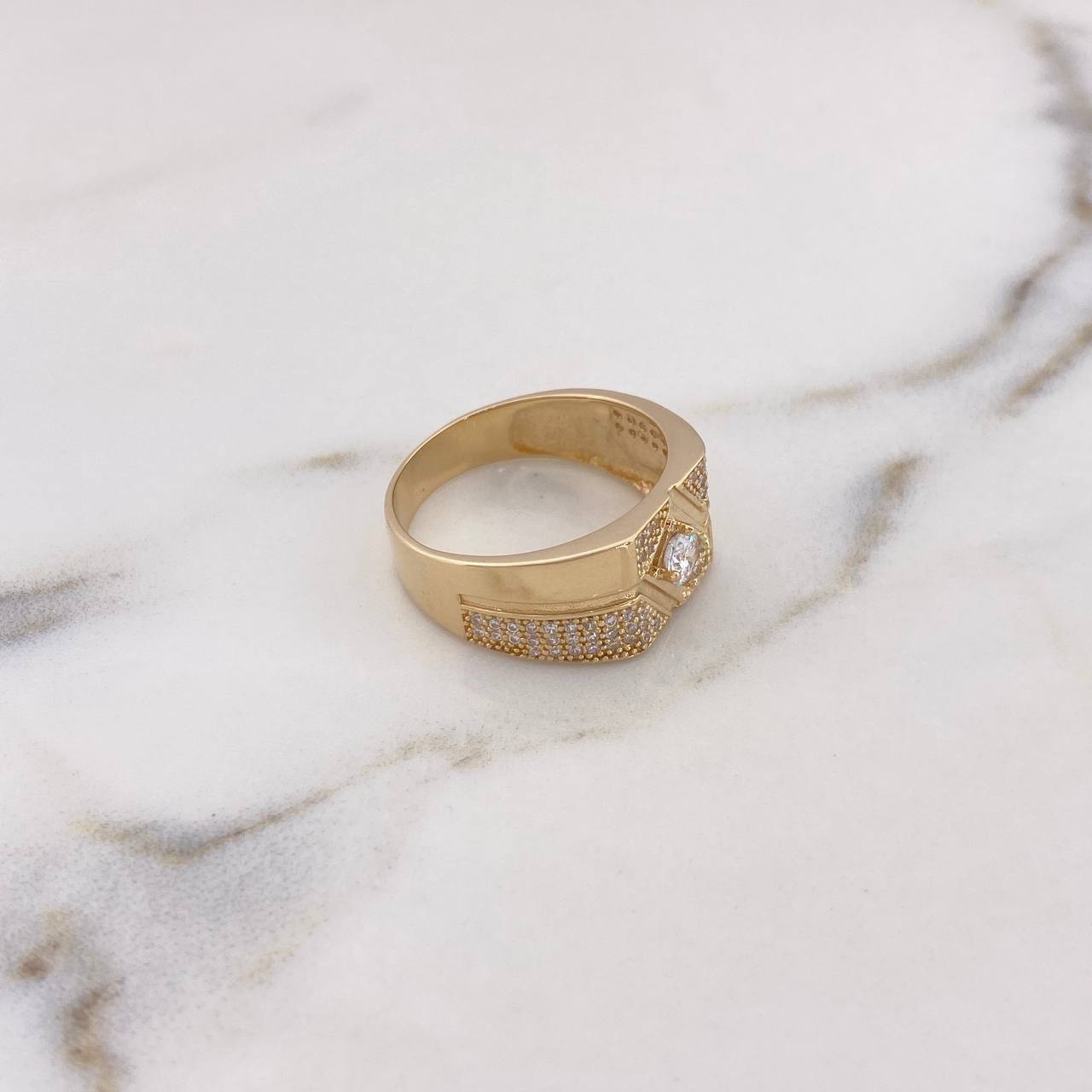 Anillo Rombo 8.3gr / T10 3/4 / Circones Blancos Oro Amarillo 18K #