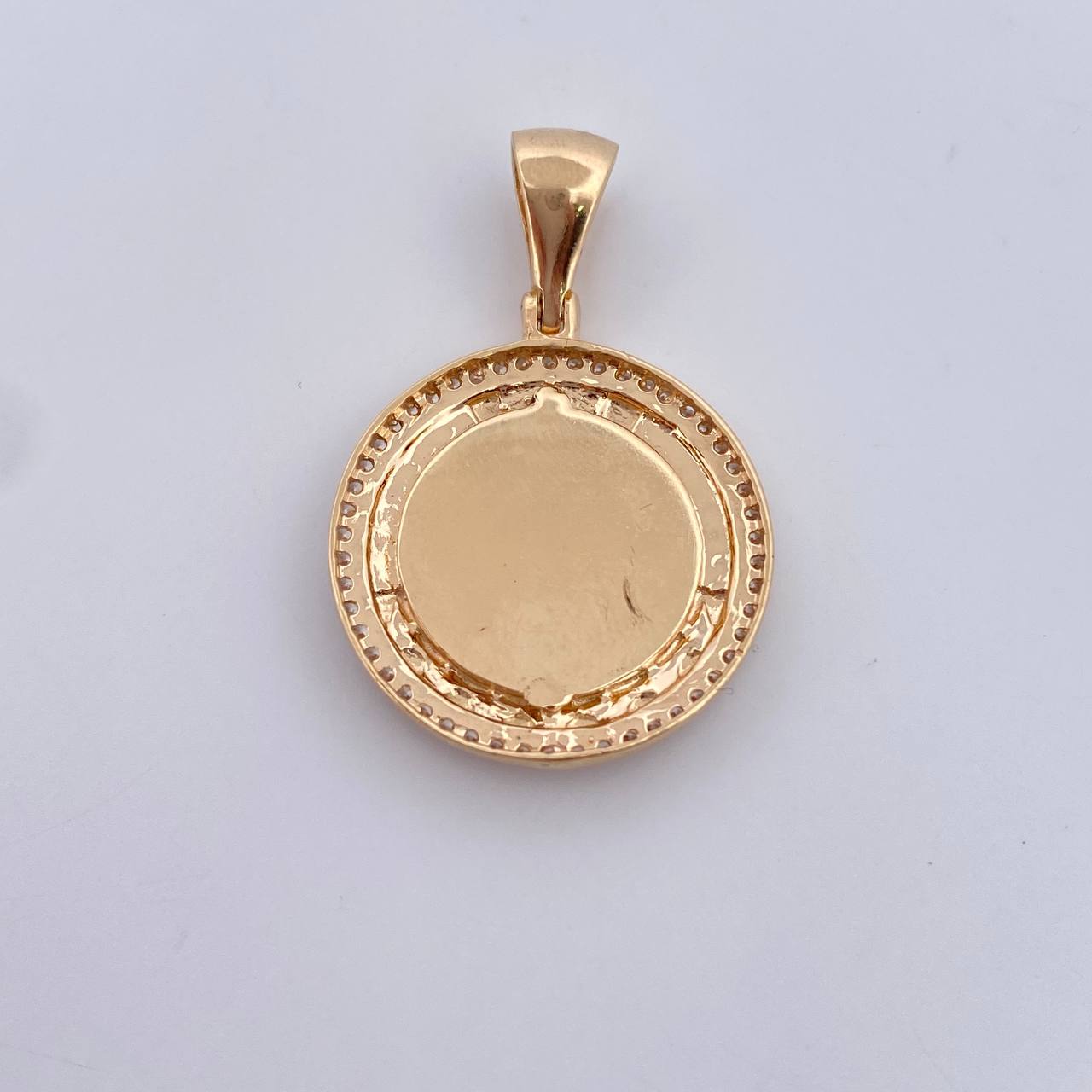 Dije Virgen Del Carmen 4.35gr / 2.9cm / Circones Blancos Oro Amarillo 18K $