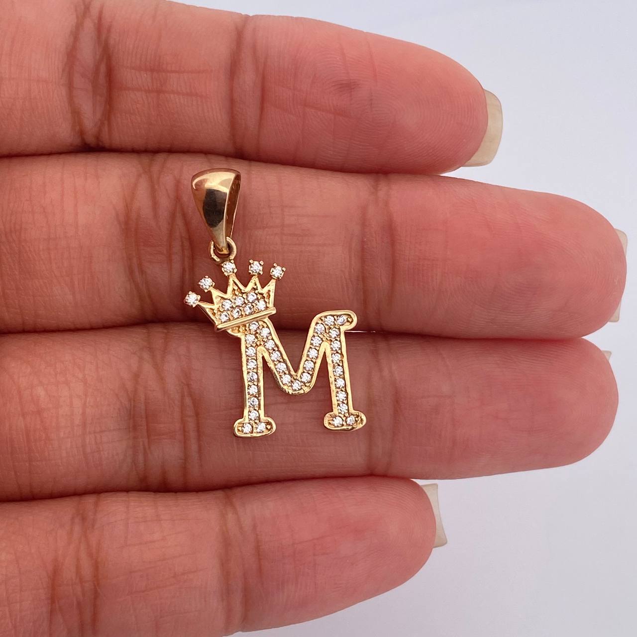 Pendant Letter M Crown 1.9gr / 18K Gold