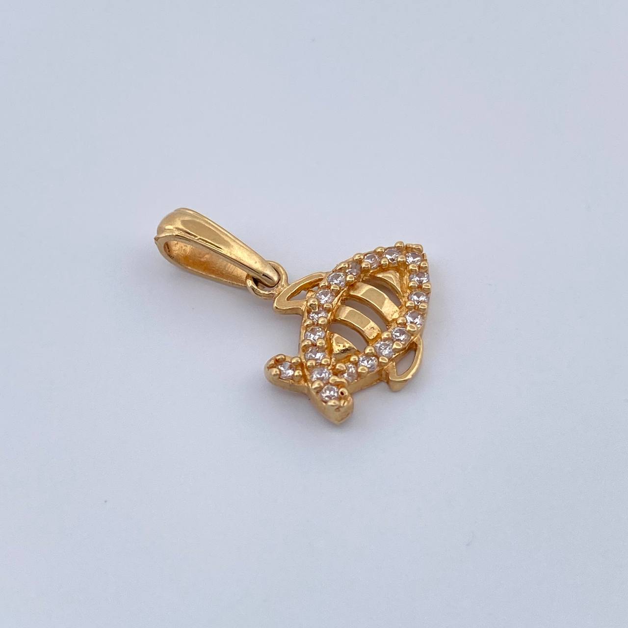 Fish Pendant 1.2gr / 18K Yellow Gold &