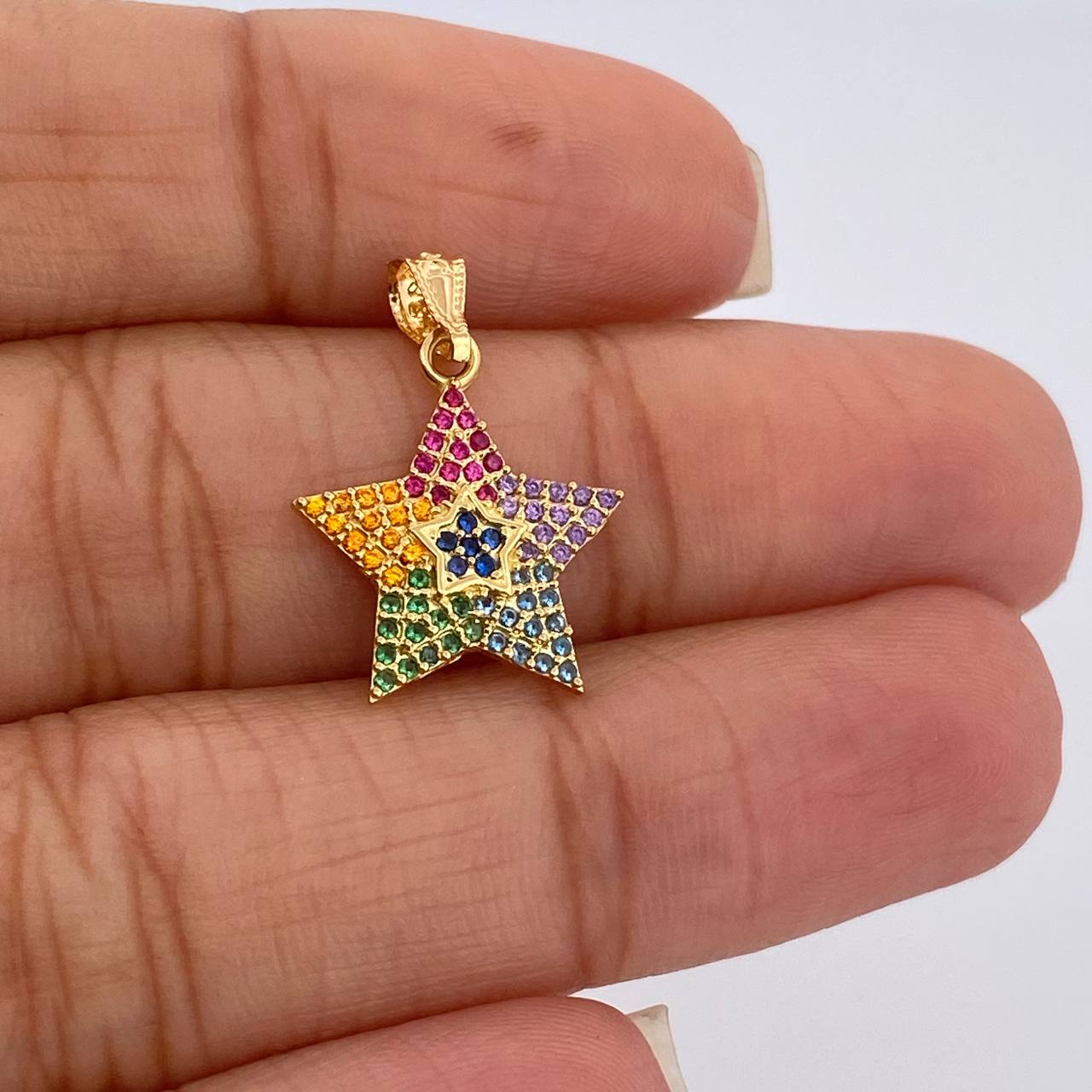 Pendant Star 1.3gr / 18K Gold