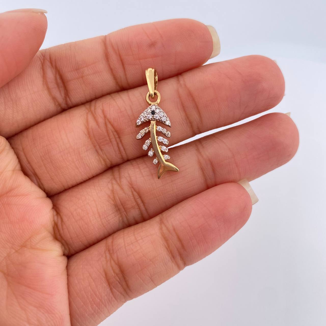 Fish Spine Pendant 1.85gr / 18K Gold
