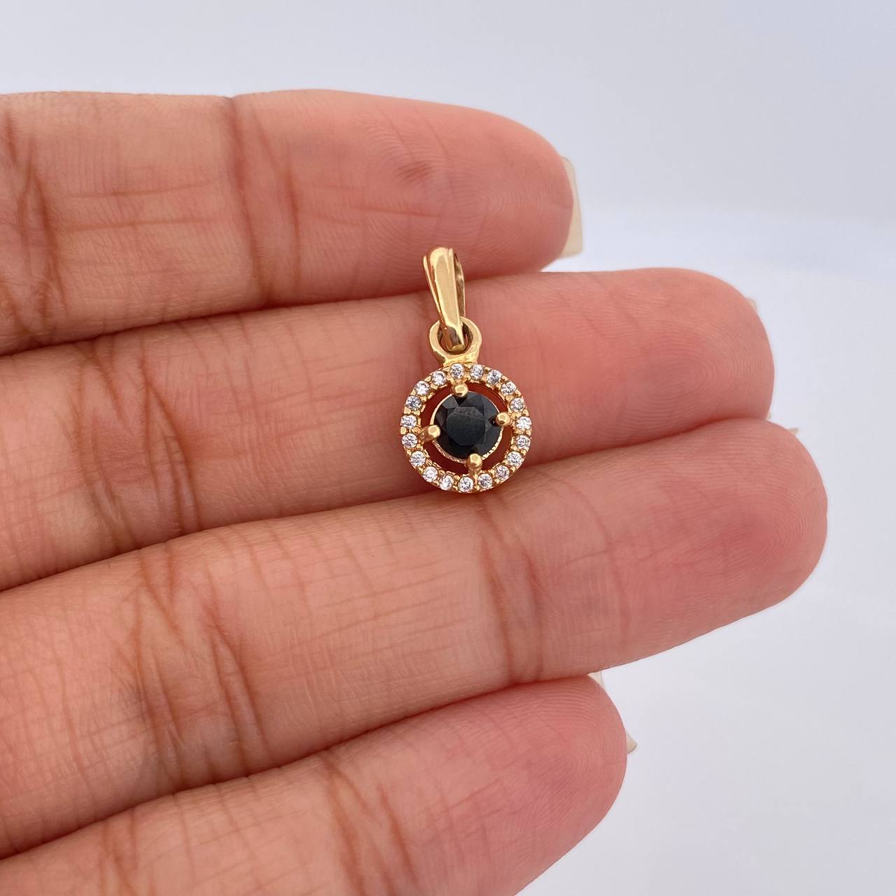 Pendant Halo 1.55gr / 18K Gold +0$