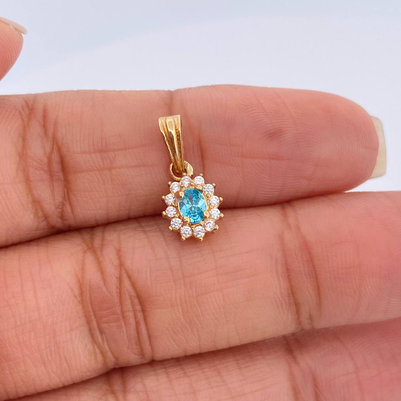 Pendant Halo 1.2gr / 18K Gold